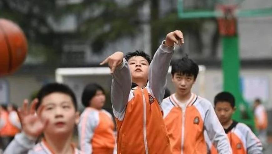 香港特马期期开奖结果,新航回应女子大闹致航班延误,经典解释落实_投资版V14.36